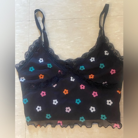 Floral flower black crop top! - Picture 1 of 3